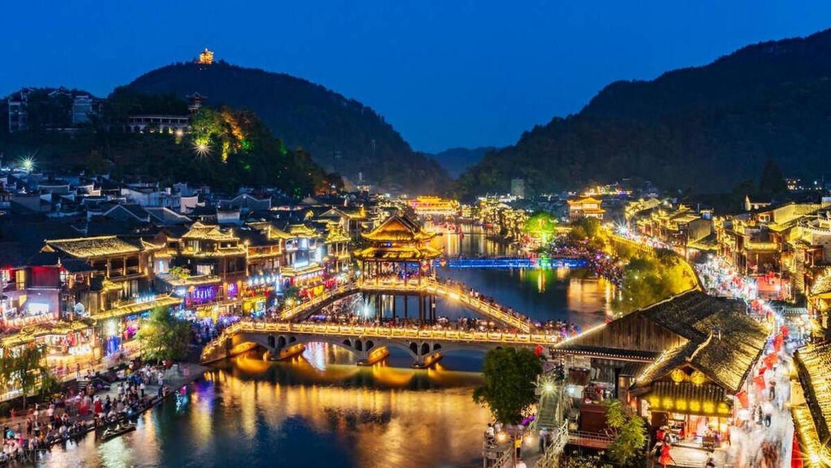 湖南醉美画卷，邀您共绘诗与远方