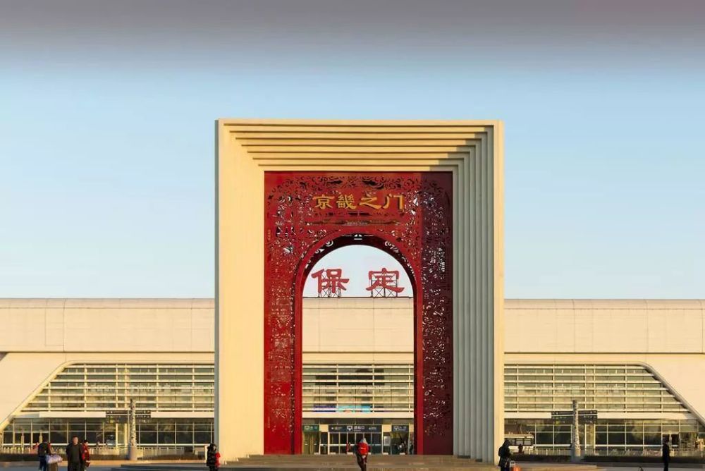 保定市花绽放，美丽景色引众人瞩目